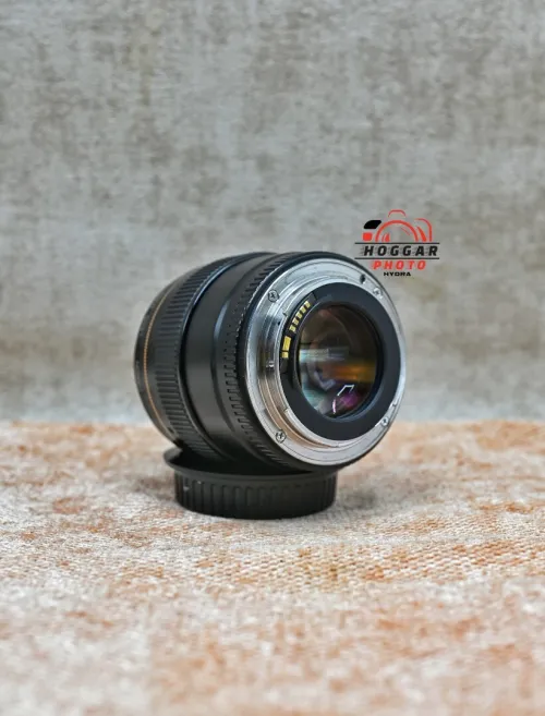 Canon 85mm f/1.8 Ultrasonic