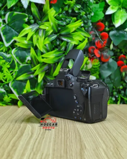 Canon EOS 650D +18-55 mm