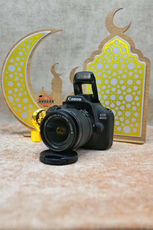 Canon EOS 4000D + EF-S 18-55mm III Kit