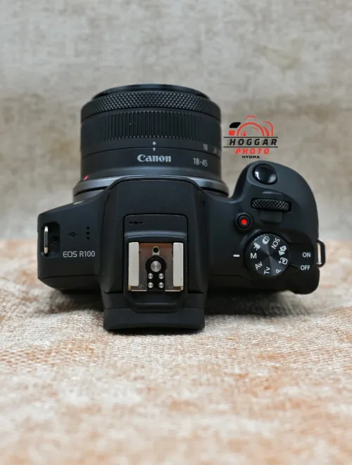 CANON EOS R100 + RF-S 18-45mm F4.5-6.3 IS STM
