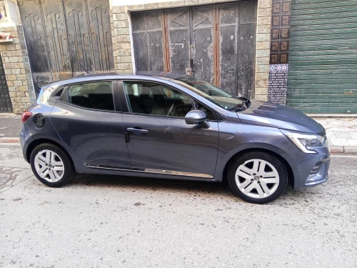 Renault Clio 5 2022 Besn
