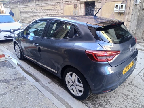 Renault Clio 5 2022 Besn