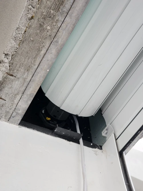 Caisson coffret tunnel pour volet roulant 