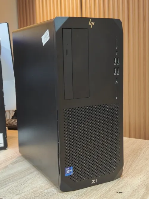 Station de travail HP Z1g8 i9 11900 32gb 1TB ssd rtx 3070
