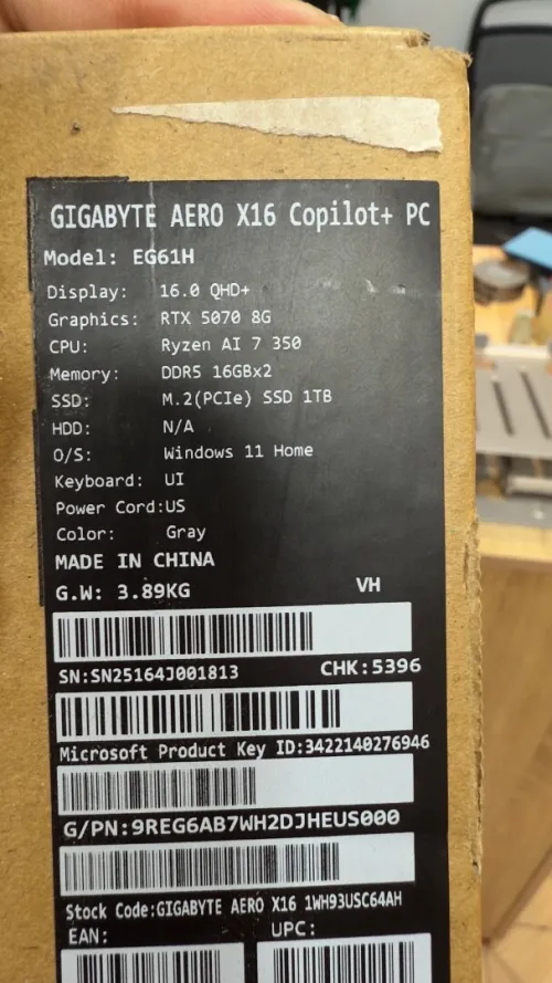 GIGABYTE - AERO X16 16" WQXGA 2K AMD Ryzen Al 7 350 - 1TB SSD - 32GB DDR5 GeForce RTX 5070