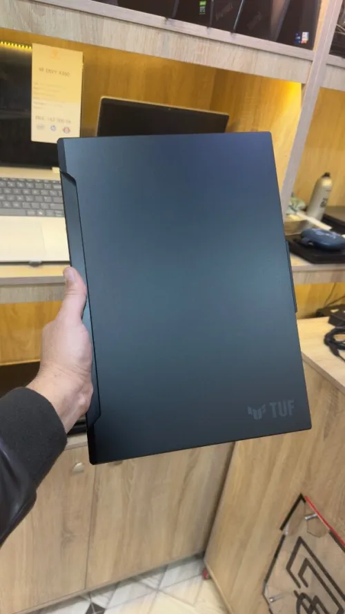 [vendu]ASUS TUF A16 165Hz FHD Ryzen 7 7735HS 16GB RX7600S 512GB SSD