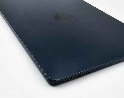 LAPTOP MACBOOK AIR 2022 13" M2 2022 RAM 16G DDR5 256 SSD NVME 121 CYCLES