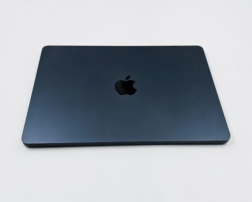 LAPTOP MACBOOK AIR 2024 13.6" M3 2024 RAM 8G DDR5 256 SSD NVME