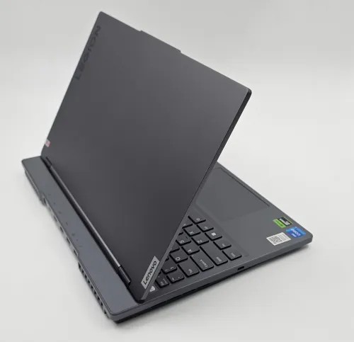 LAPTOP LENOVO LEGION Y7000 I7 13650HX RAM 24G DDR5 512 SSD RTX 4060