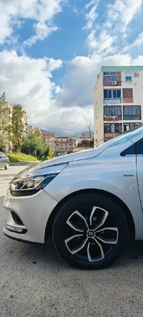 Renault Clio 4 2019 Limited 2