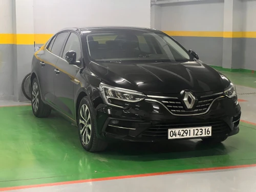 Renault Megane 4  2023 Itens