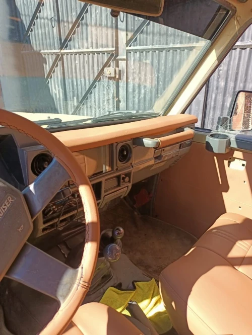 Toyota Land Cruiser 1993 Toyota Land Cruiser J70 Court