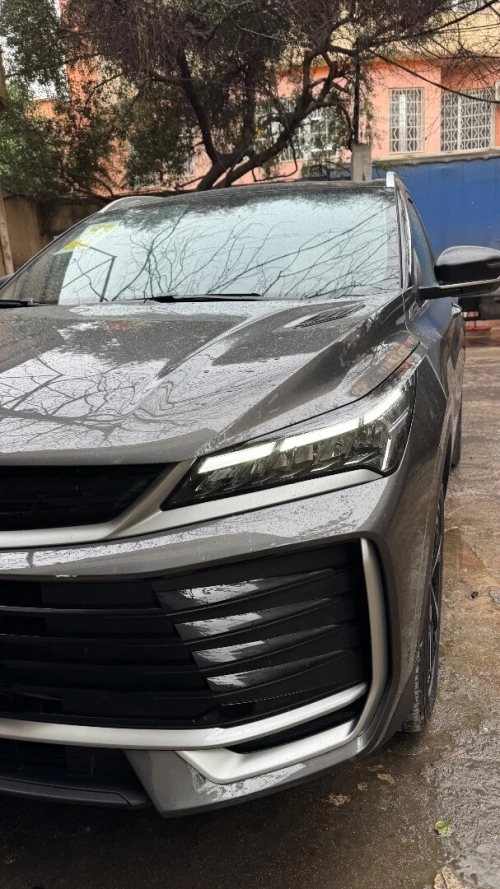 Geely Coolray 2025 