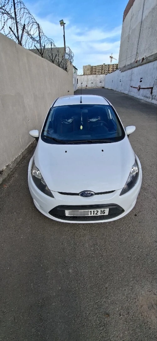 Ford Fiesta 2012 🇩🇪 Faible kilomètrage