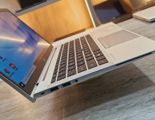 HP Elitebook 845 G7 NOTEBOOK Ryzen 5 PRO 4500U 14 Pouce Full UHD
