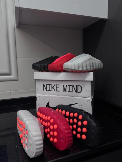 Claquettes nike mind