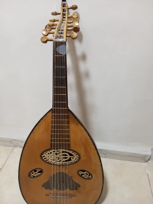 عود شرقي oud