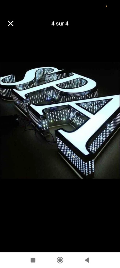 Enseigne lumineuse lettre lumineuse 