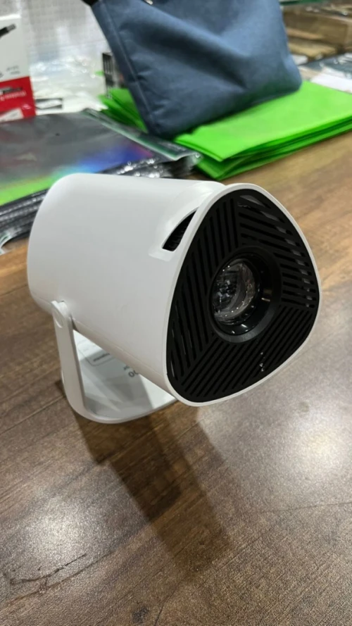 MINI PROJECTOR HY300