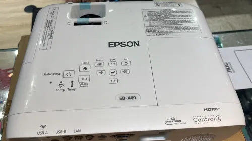 Data Show Epson X49 - Neuf - 3600 lumens HDMI - Technologie 3LCD Sous Emballage