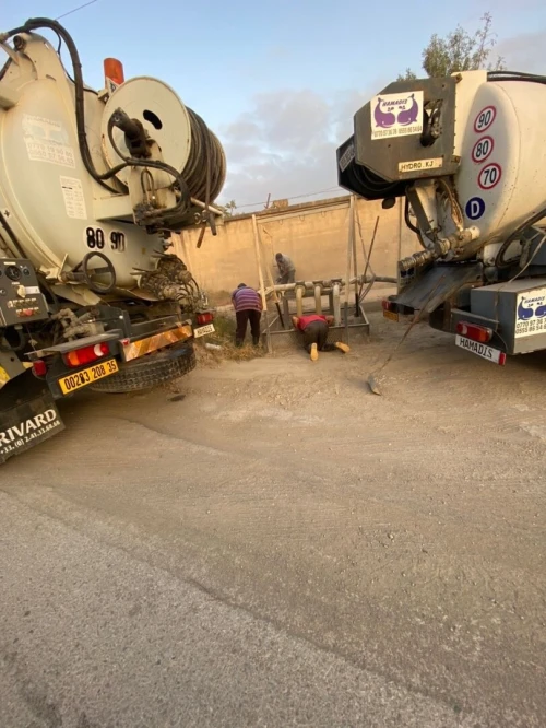 Camion, vidange débouchage, nettoyage