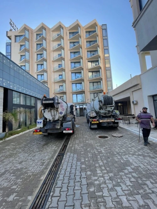 Camion, vidange débouchage, nettoyage