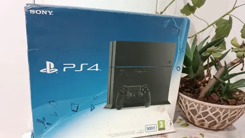Play Station 4