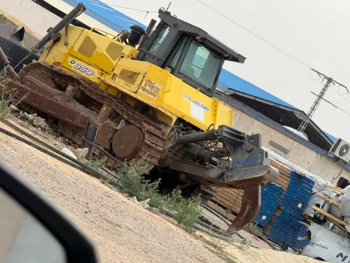 newholland/bulldozer D350 2012