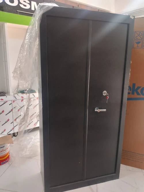 Armoire métallique coffre à deux portes