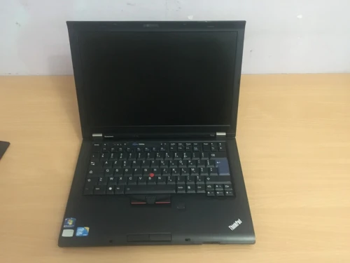 Laptop LENOVO