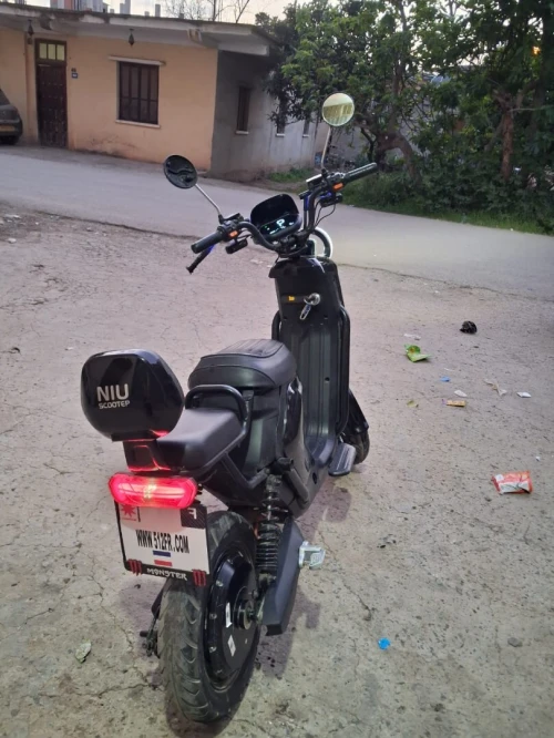 NIU NIU mimo scooter 2024
