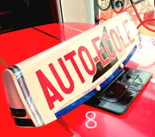 Panneau de toit auto-école