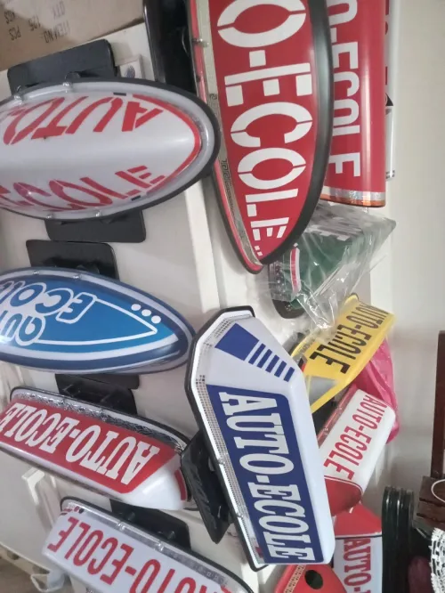 Panneau de toit auto-école