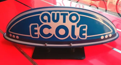 Panneau de toit auto-école