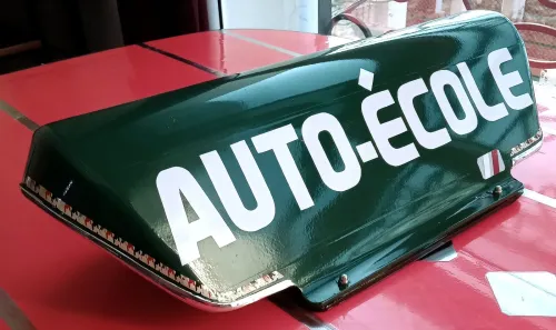 Panneau de toit auto-école