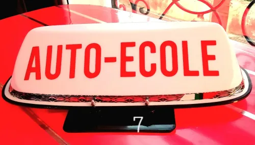 Panneau de toit auto-école
