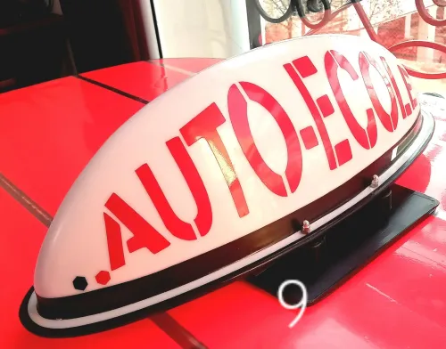 Panneau de toit auto-école