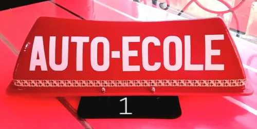 Panneau de toit auto-école