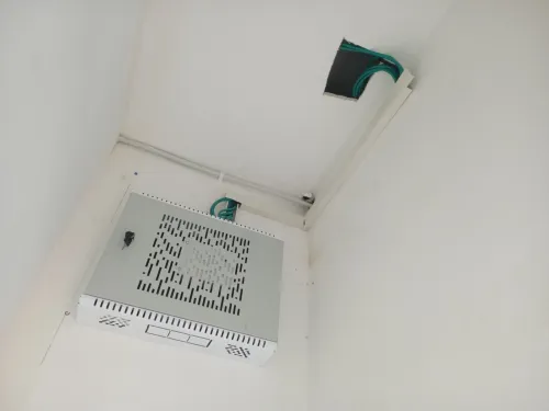 Installation camera surveillance