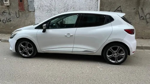 Renault Clio 4 2015 GT Line +