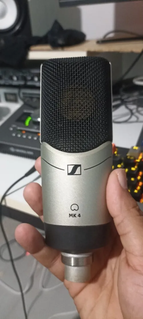  Sennheiser 