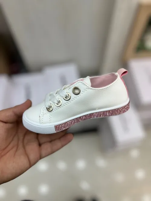 Lots de vêtements enfants avec un très bon prix 