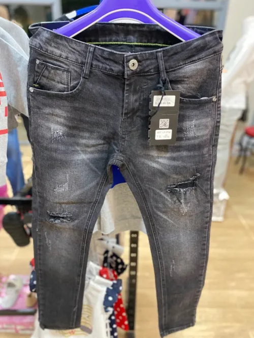 Lots de vêtements enfants avec un très bon prix 
