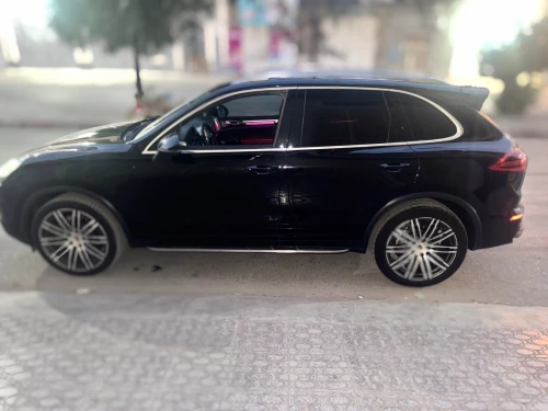 Porsche cayenne 2016 