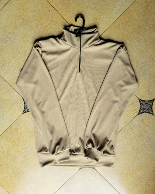 Pull demi zippé (demi zip)