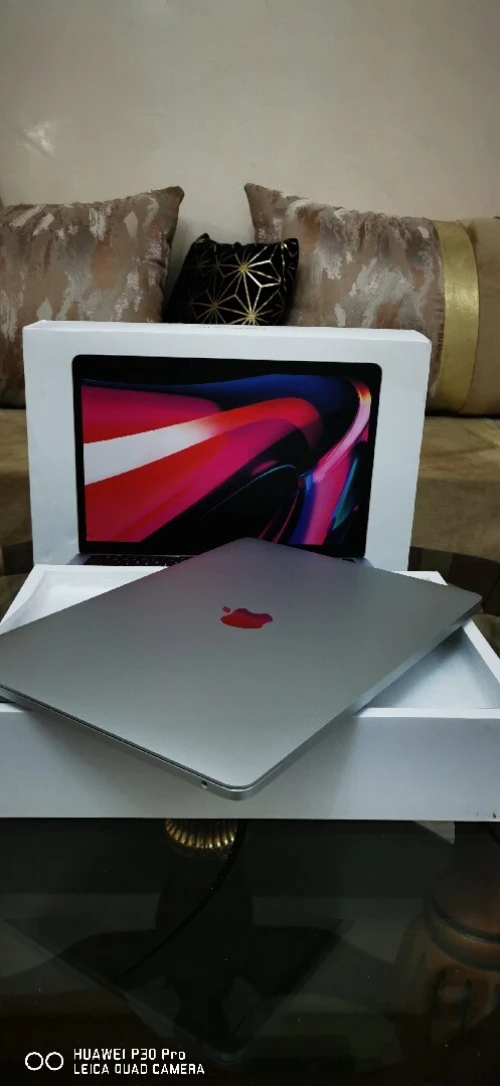 MACBOOK PRO M2 8G /512G JADID JAMIE UTILISÉ CYCLE :03