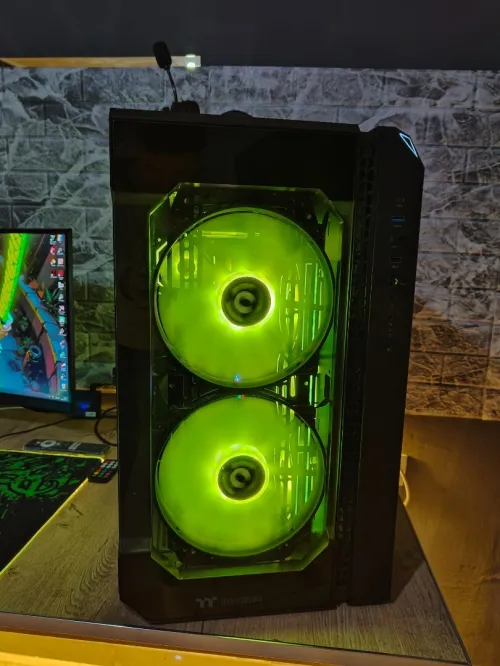 Professionnelle pc gamer sans carte graphique 