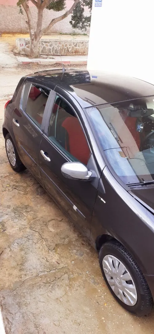 Renault Clio 3 2012 Night and Day