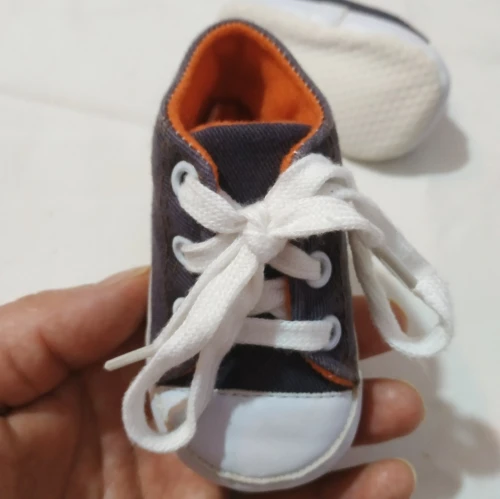 Chaussure bébé enfant original de 1 jusqu'à 6 mois