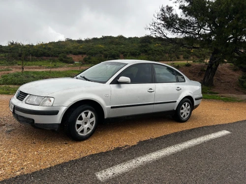 Volkswagen Passat 2000 B5